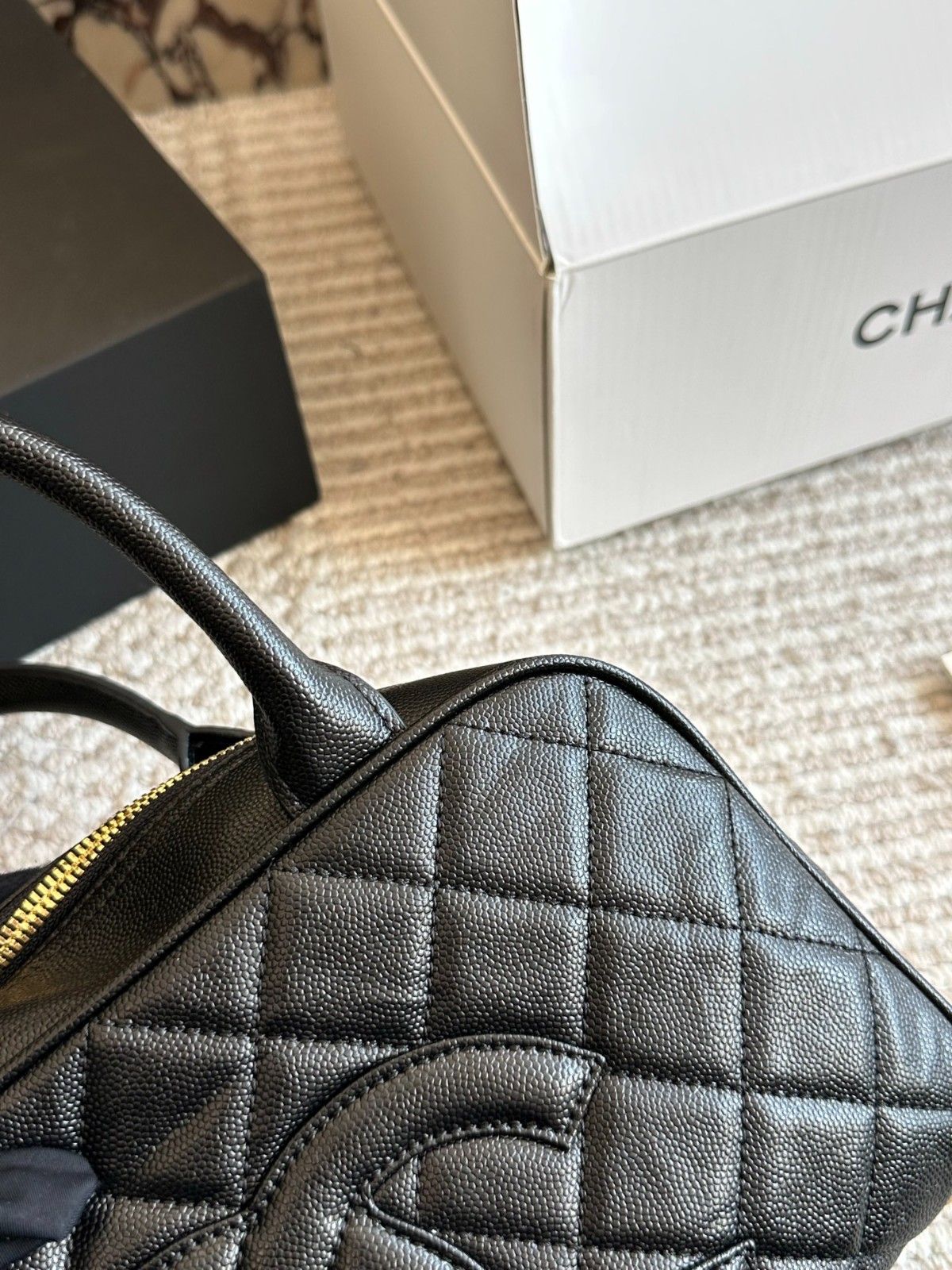 シャネル ハンドバッグ レザー オシャレ A31937