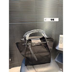 セリーヌ トートバッグ 大容量 ファション A31936