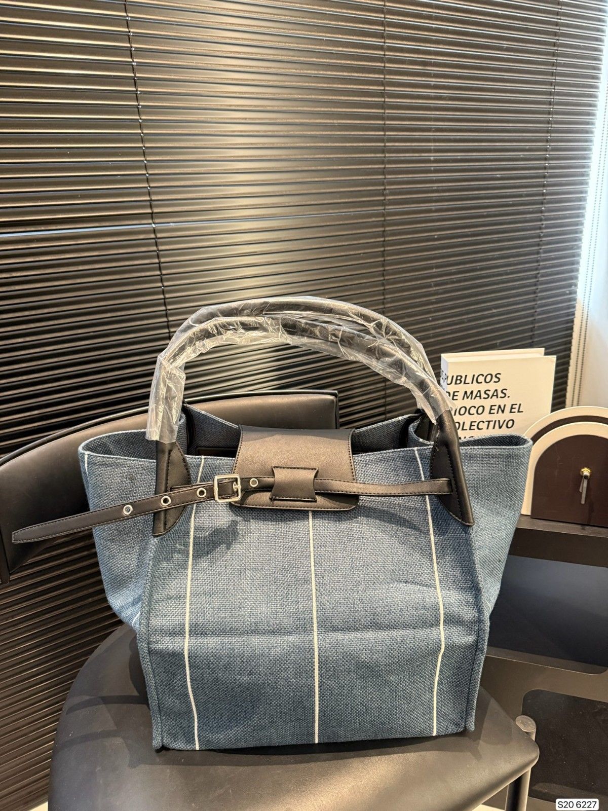 セリーヌ トートバッグ 大容量 ファション A31936