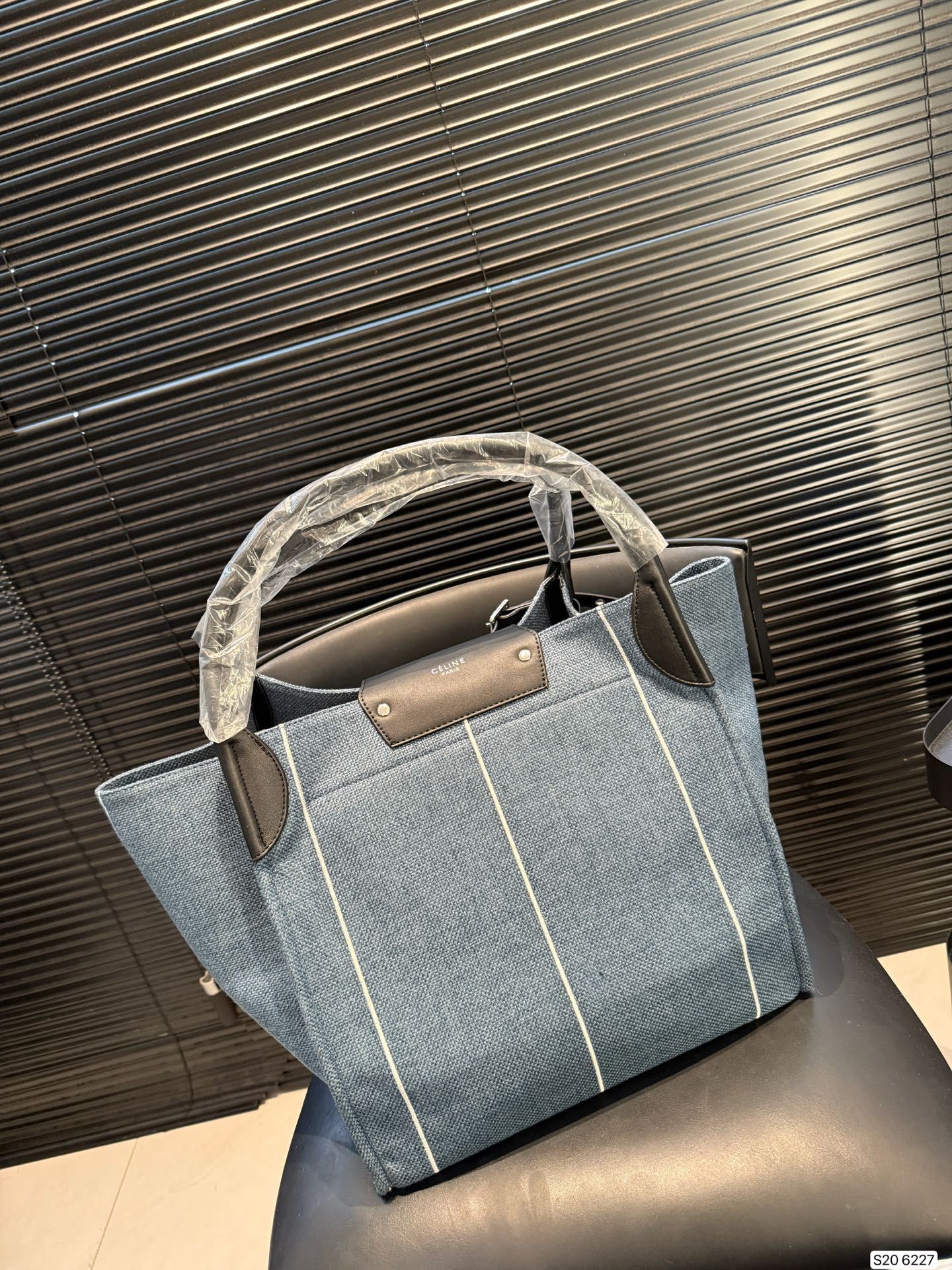 セリーヌ トートバッグ 大容量 ファション A31936