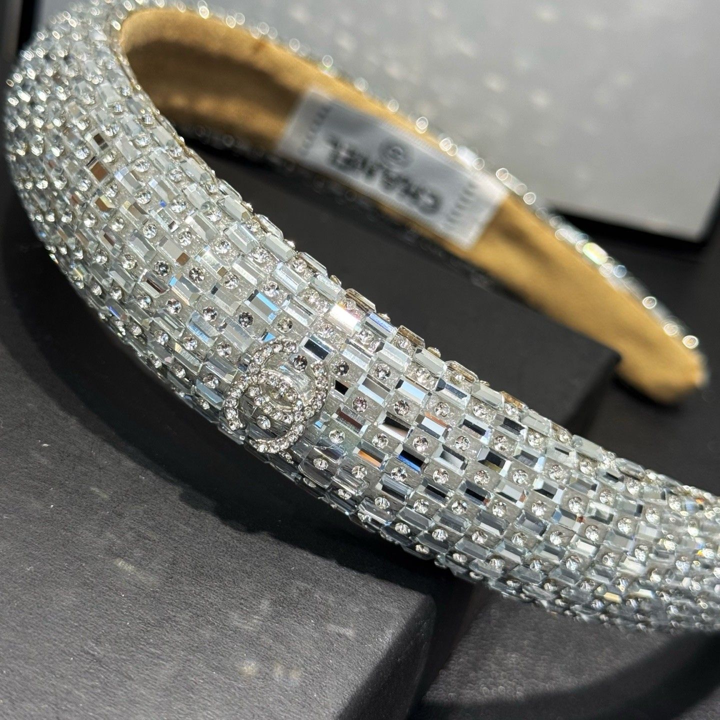 シャネル カチューシャ キラキラ 可愛い A31946