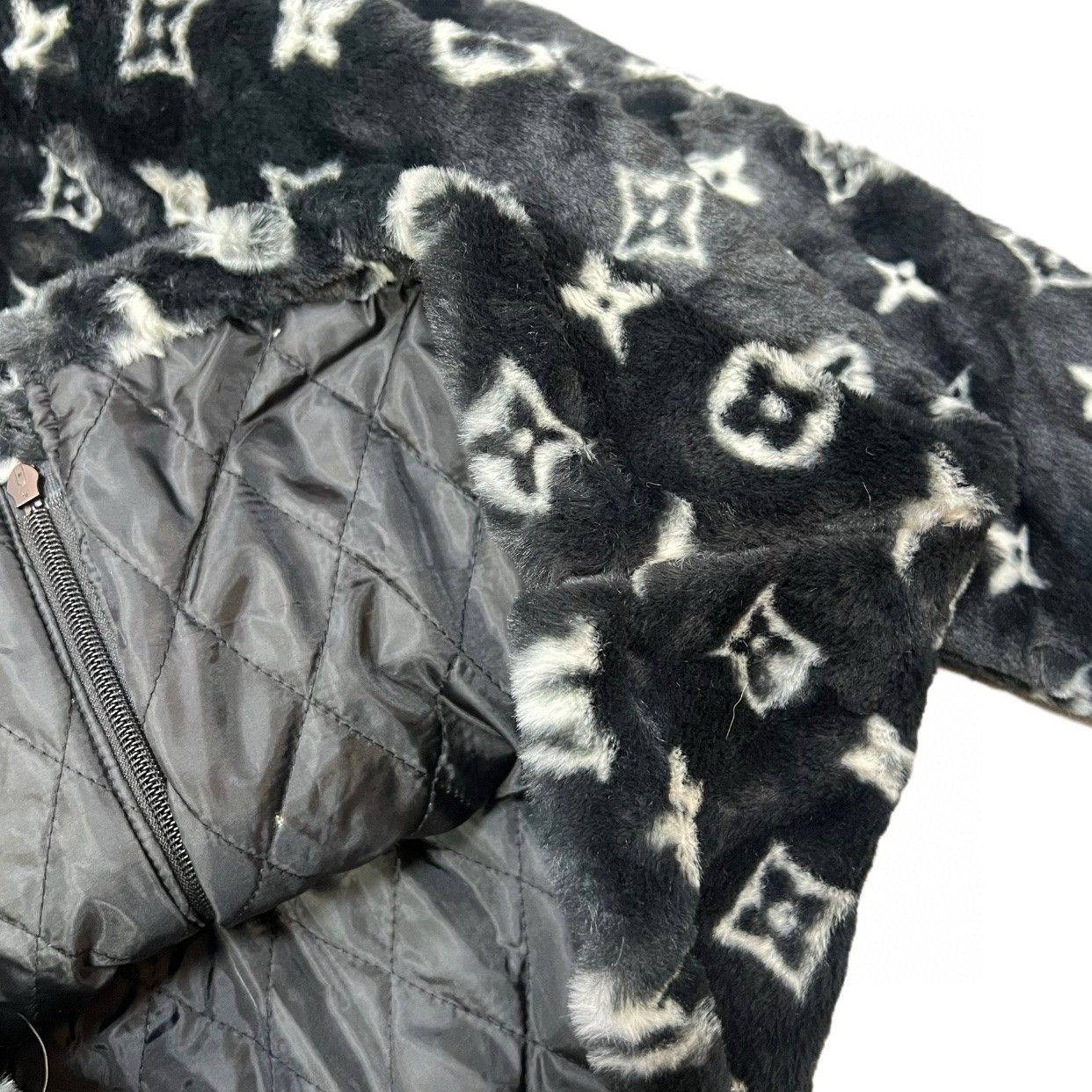 ルイヴィトン ジャケット もこもこ ゆったり 男女向け A31942