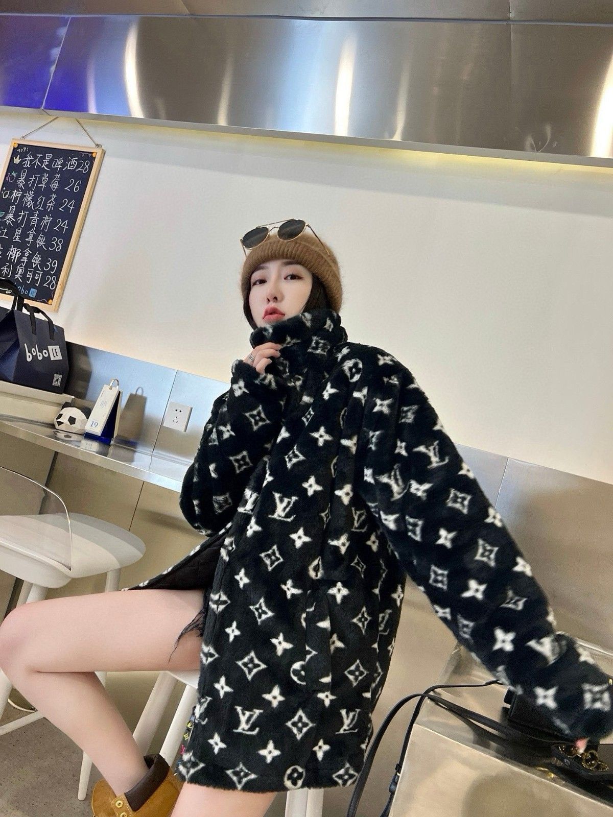 ルイヴィトン ジャケット もこもこ ゆったり 男女向け A31942