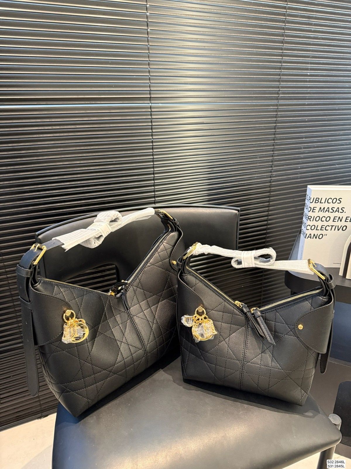 ディオール Dior Voyage ホーボーバッグ 高級 A31945