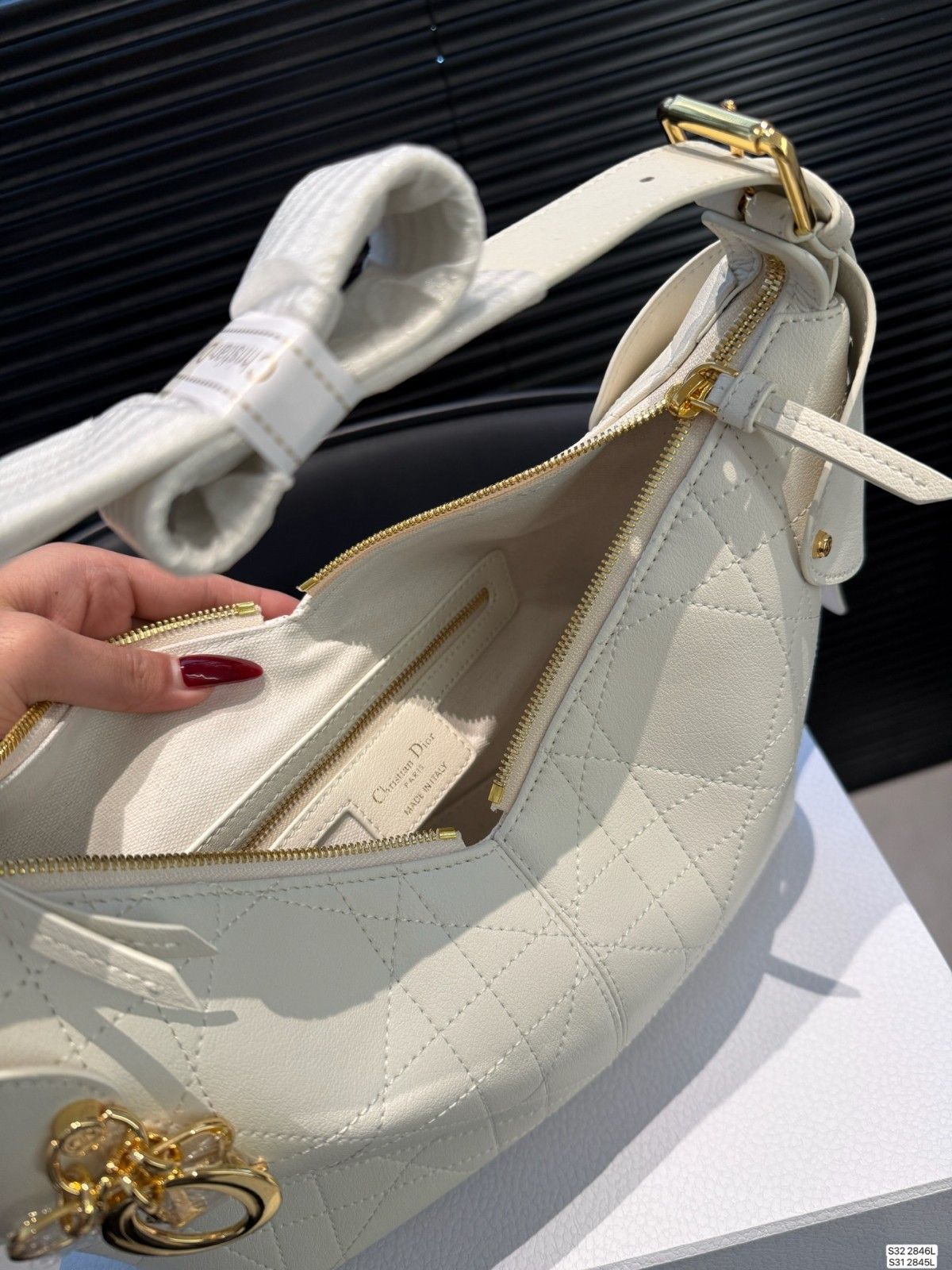 ディオール Dior Voyage ホーボーバッグ 高級 A31945