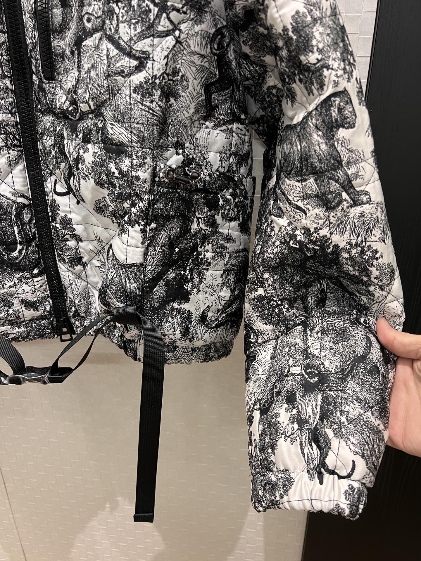 ディオール 中綿入れ ジャケット レディース向け カジュアル A31943