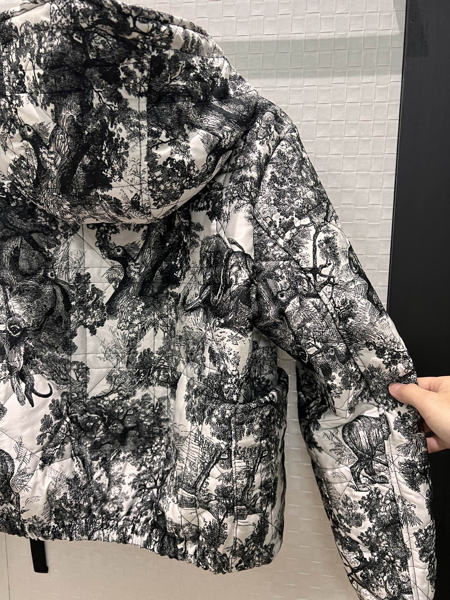 ディオール 中綿入れ ジャケット レディース向け カジュアル A31943