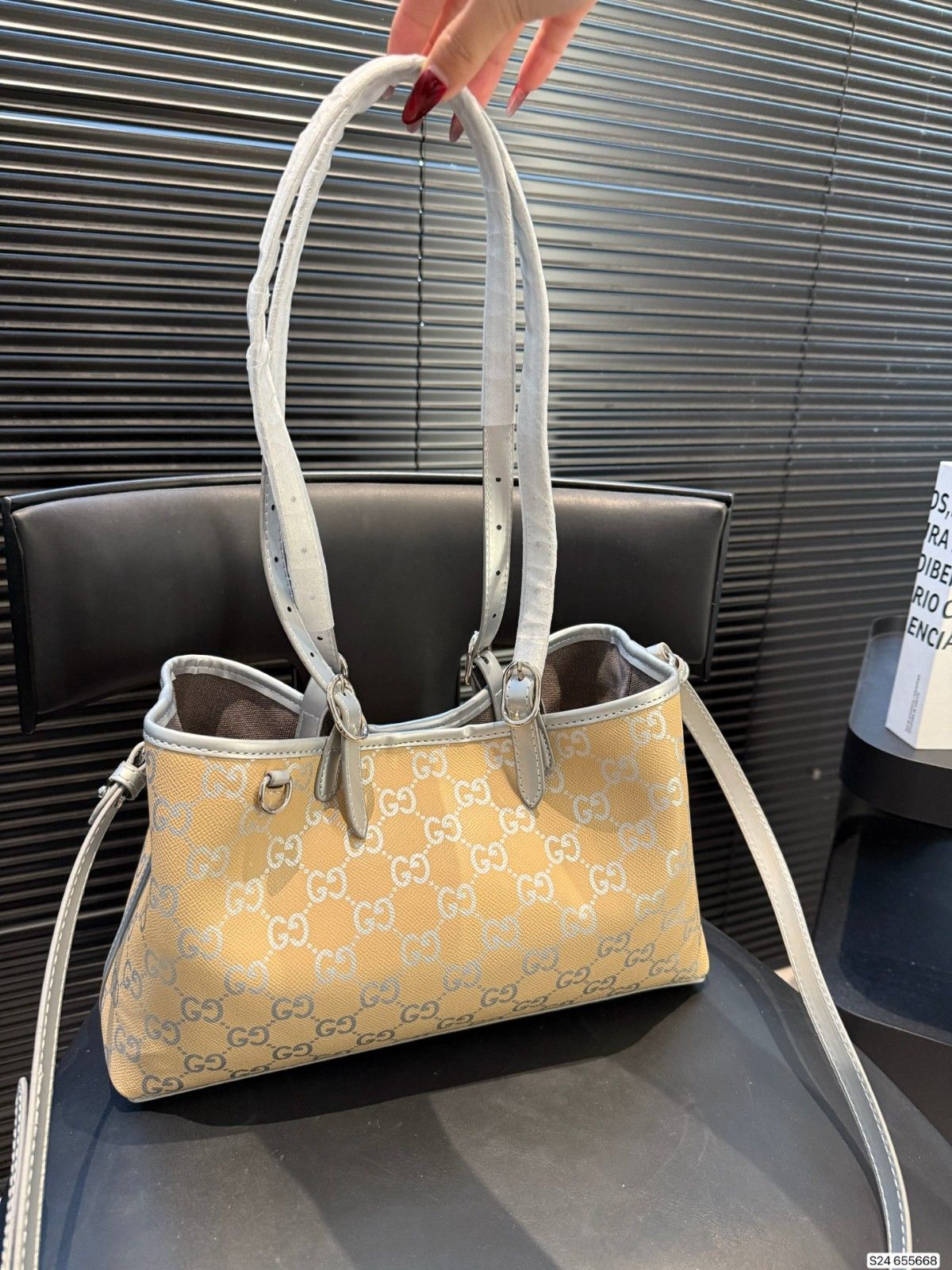 グッチ ハンドバッグ ショルダーバッグ 可愛い A31944