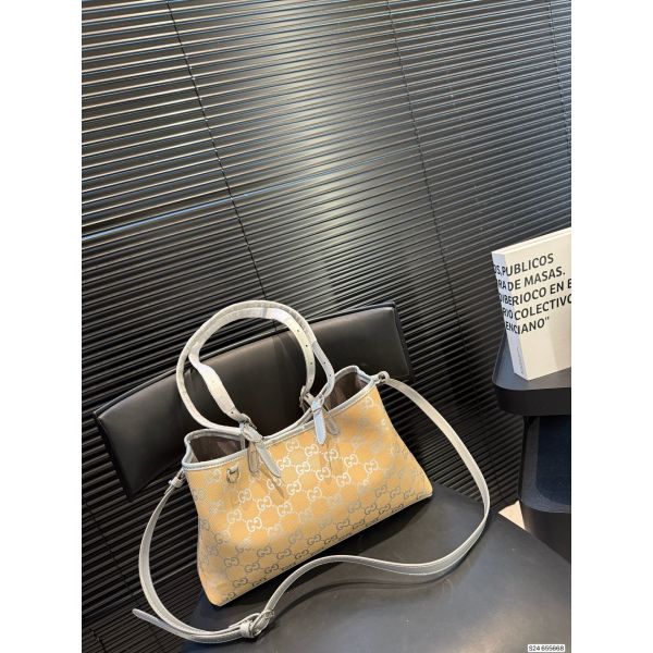 グッチ ハンドバッグ ショルダーバッグ 可愛い A31944