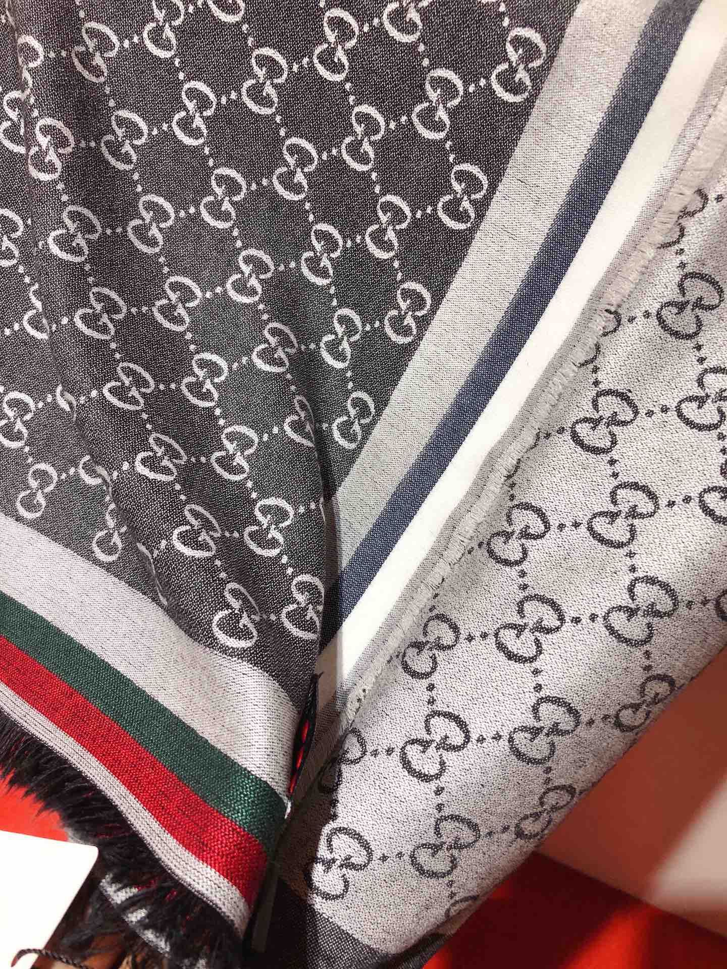 グッチ マフラー クラシック A31964