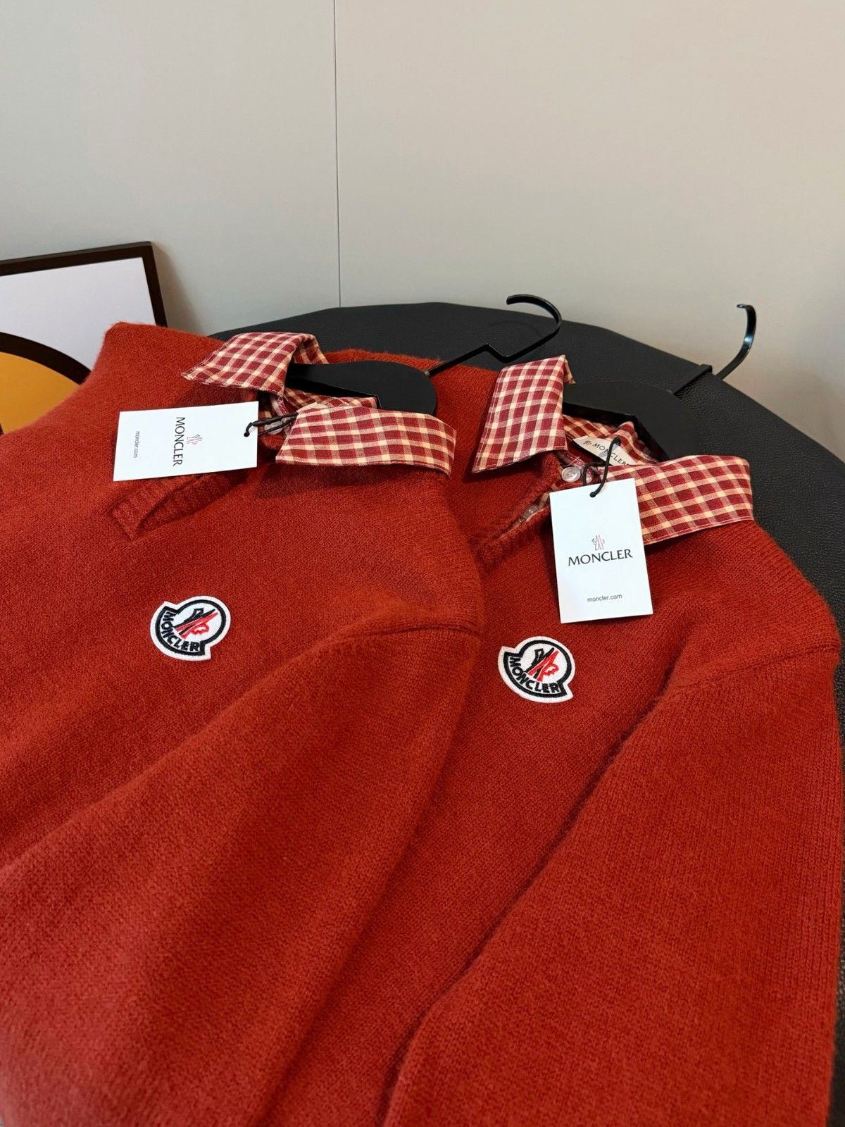 モンクレール セーター 赤 レディース向け A31962